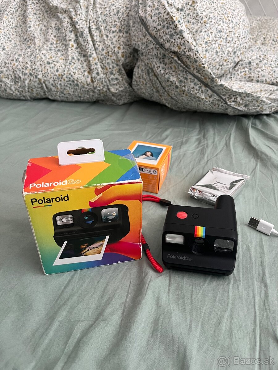 Polaroid Go čierny