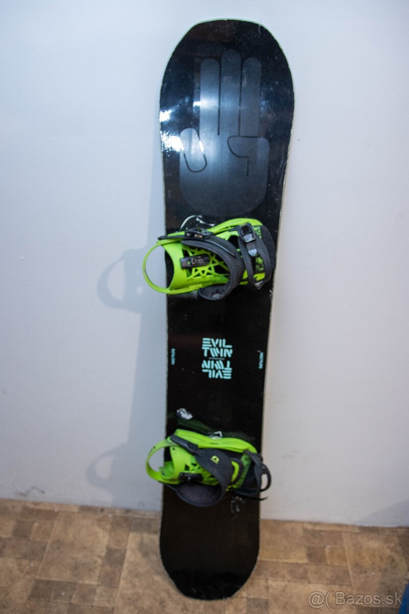 Snowboard Bataleon Evil Twin 154 + Viazanie Union M