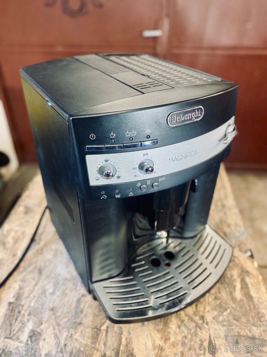 Delonghi Magnifica ESAM 3000 na náhradné diely