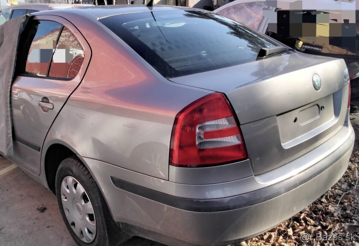 ŠKODA OCTAVIA II predám TRYSKY 1.6 TDI 03L130277B MOTOR CAY