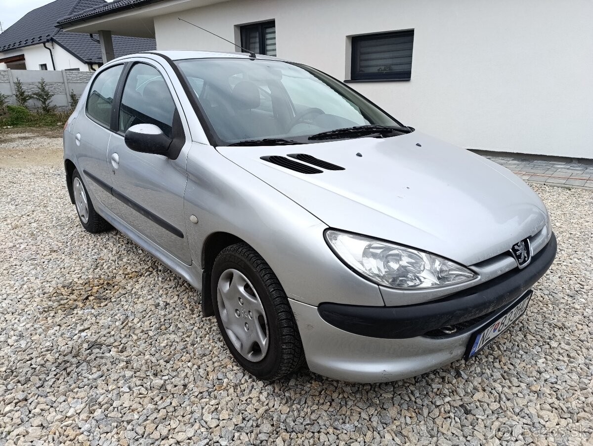 Peugeot 206