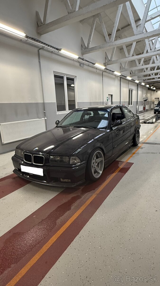 BMW E36 Coupe V8 M62B44