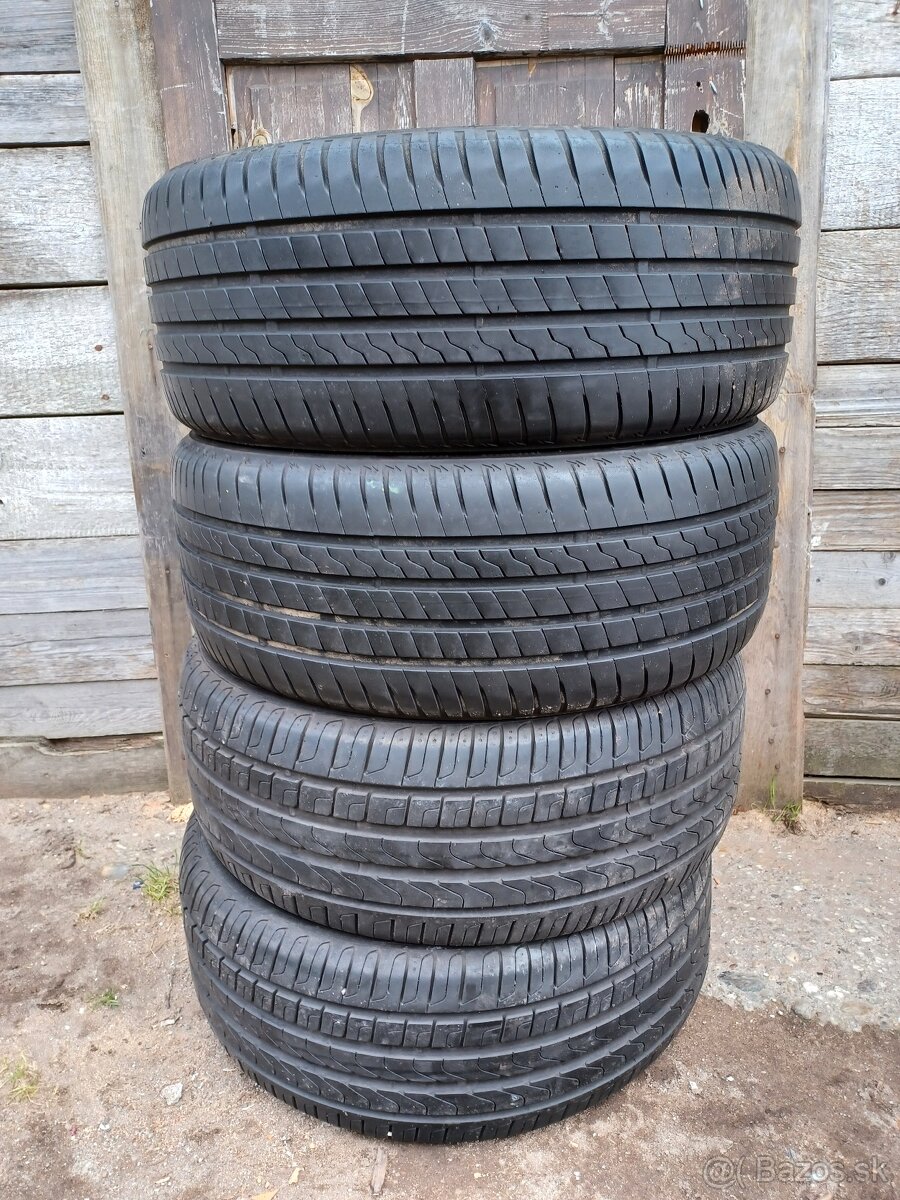 Predám 4 jazdené letné pneumatiky 225/45 R17