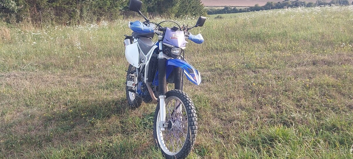 Suzuki drz 400