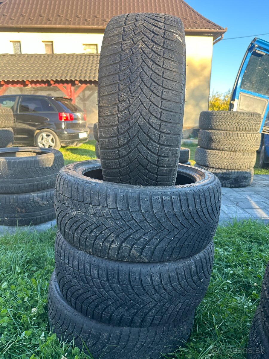 Predam 225/45 R17 zimne pneumatiky