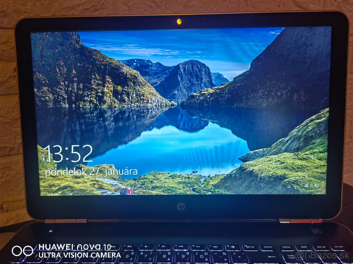 Hp Pavilion 15 2Gb grafická,256Gb ssd m2,8Gb ram DDR4