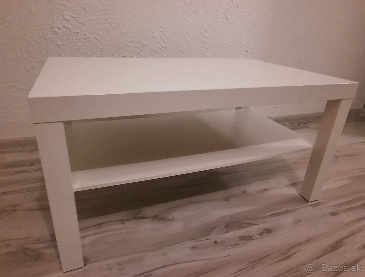 Konferenčný biely IKEA stolík