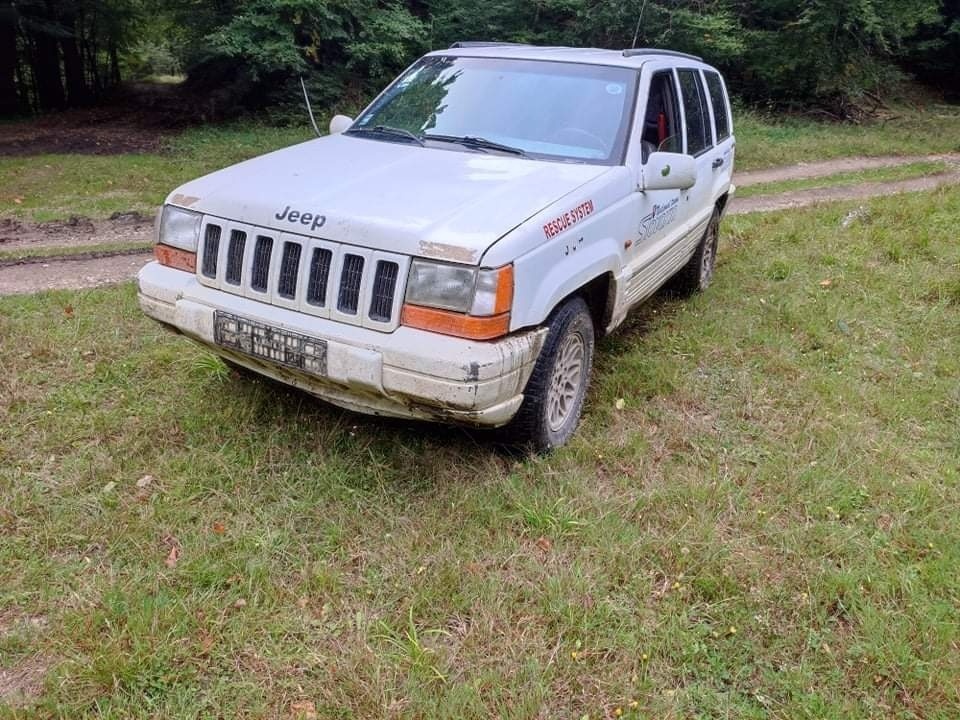 Rozpredám jeep Grand Cherokee zj 4.0 5.2 -