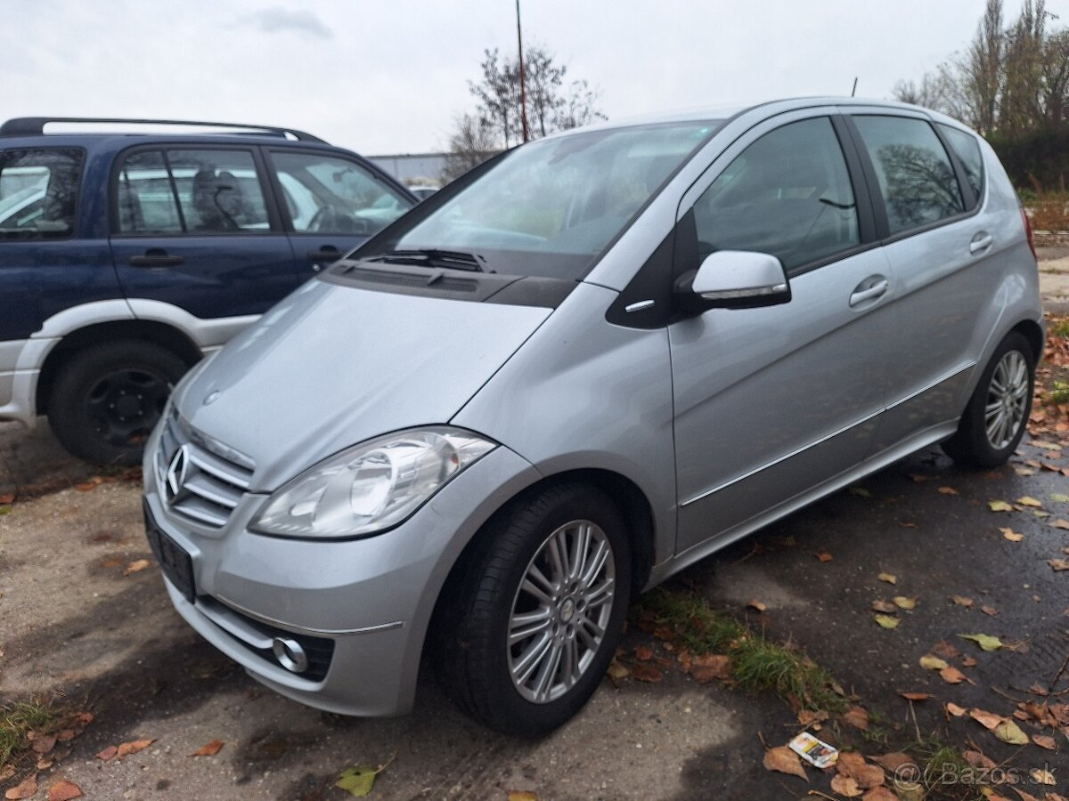 MERCEDES A 2,0 DIESEL MANUÁL