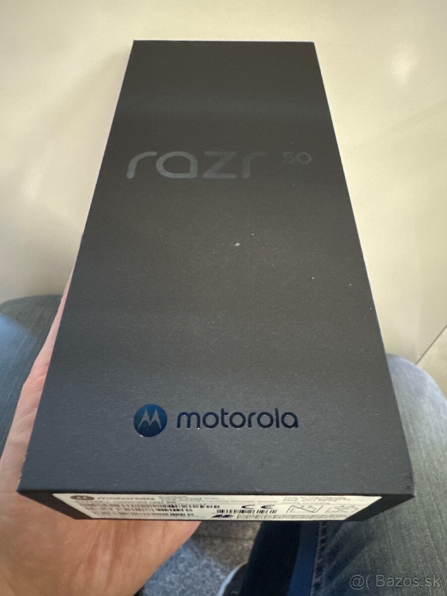 Motorola Razr 50 8GB/256GB Koala Grey