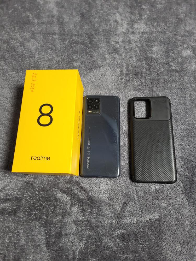 Realme 8