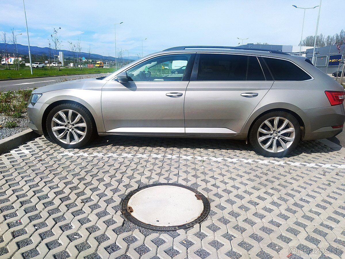 Škoda Superb Combi 2.0 TDI - ťažné, 3 sady preum.