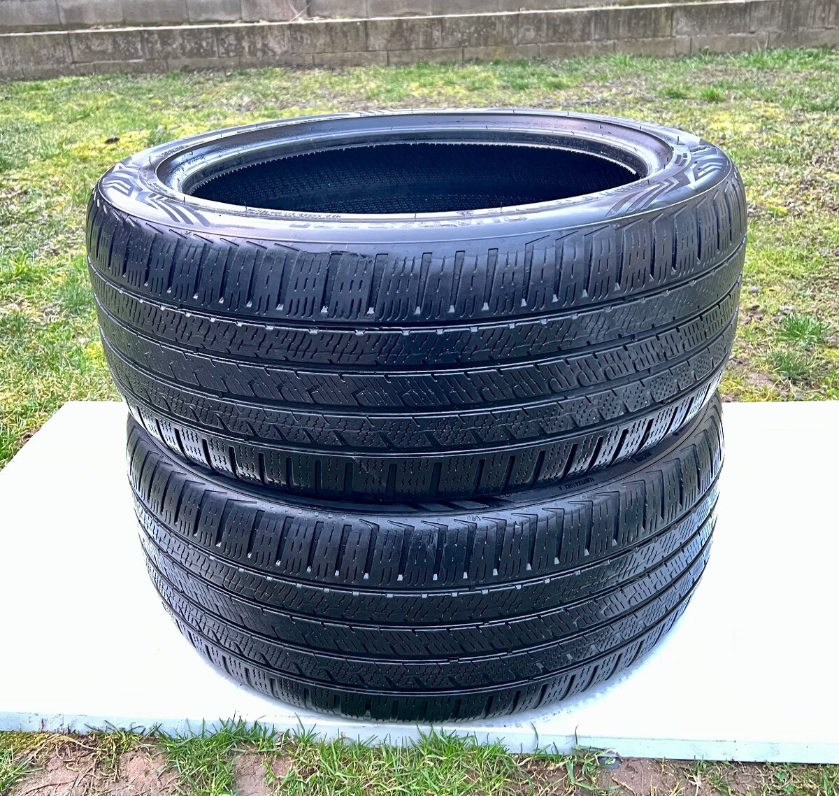 235/45 r19 celoročné VREDESTEIN 99V