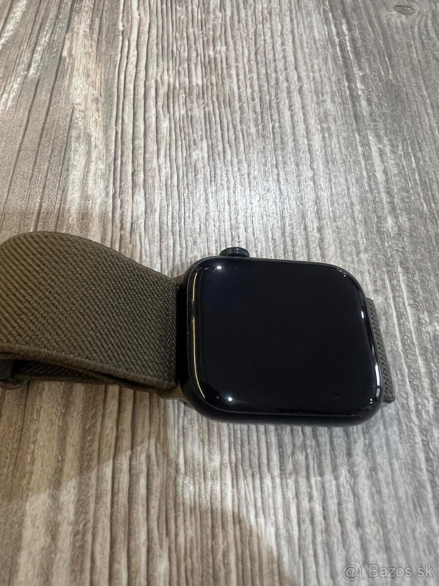 Apple watch 8