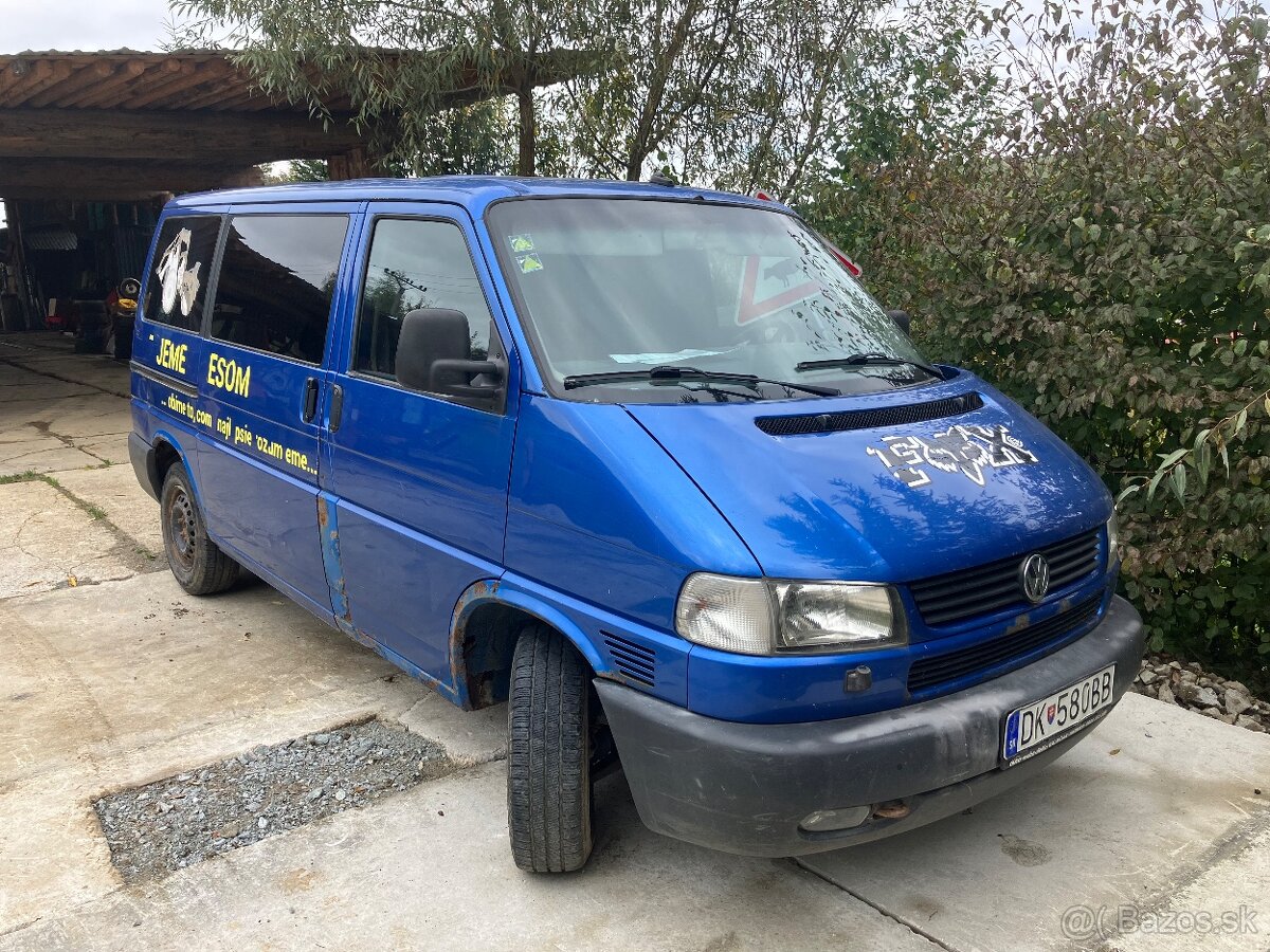 Predám wolkswagen caravele t4 rok 2000