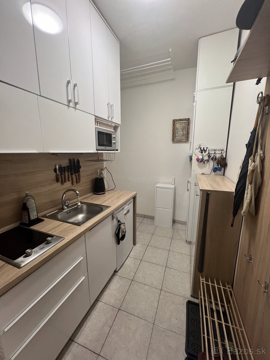 Na predaj zariadený Apartmánový byt v BB