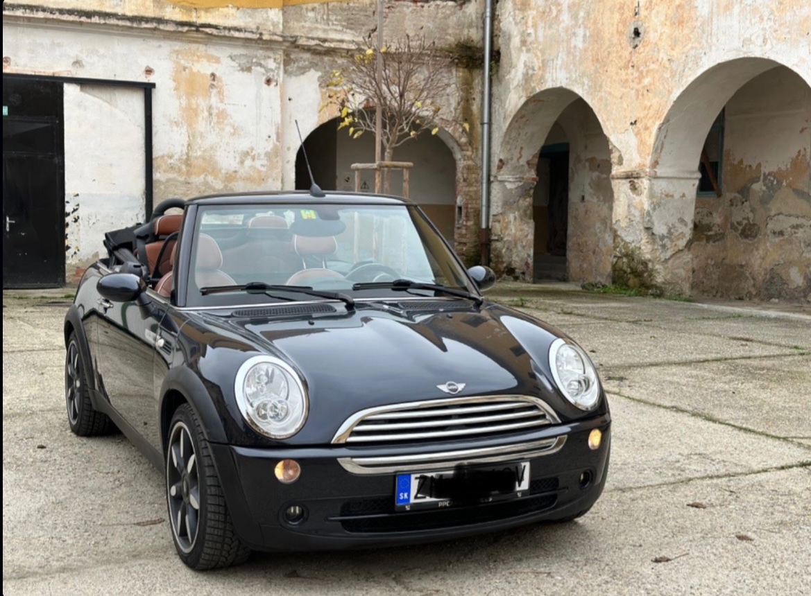 Mini Cooper Cabrio SIDEWALK