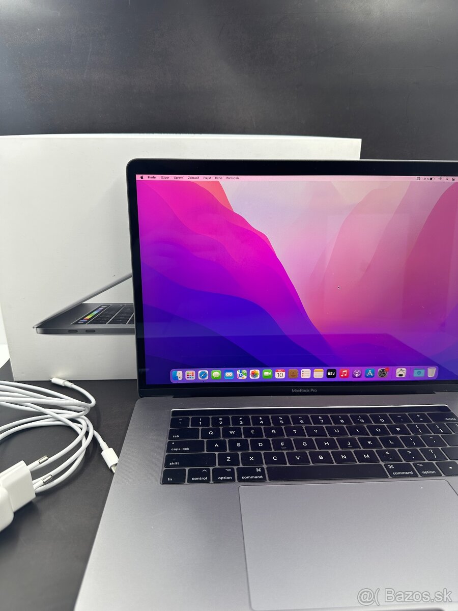  Apple MacBook Pro (15-inch, 2017) - 16GB / 500GB / i7 