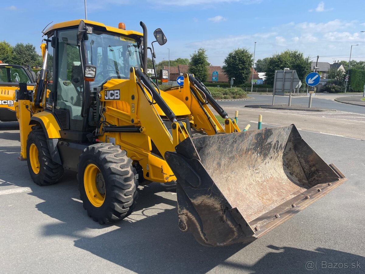 Jcb 3cx / compact 2016 3300 hodin traktor bager