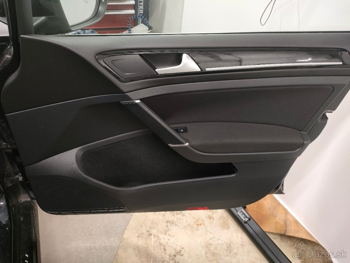 Interier golf 7 alcantara vyhrev masaz