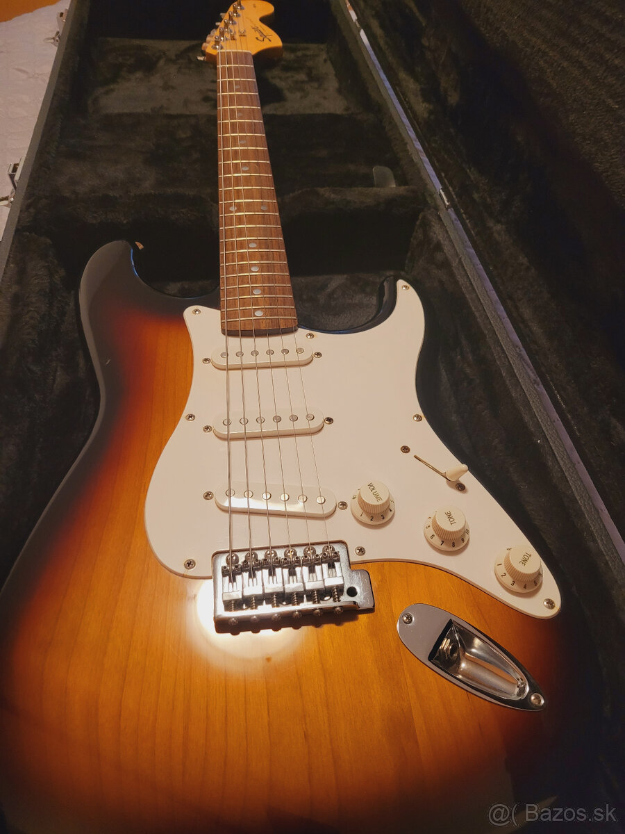 Fender SQUIER STRAT r.v. 2001