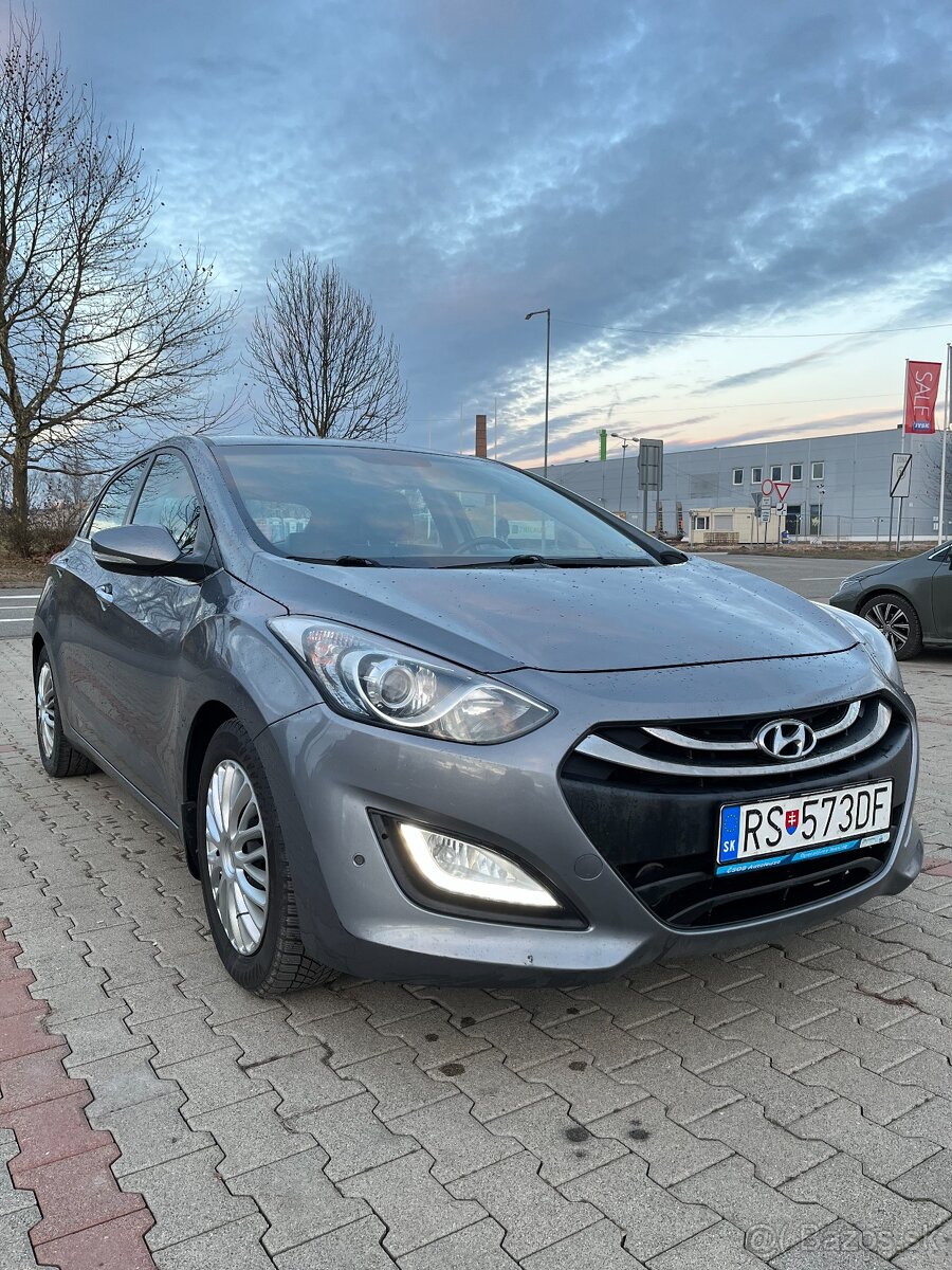 Hyundai i30 II 1.6 CRDI STYLE 94kw model 2012/15 motor D4FB