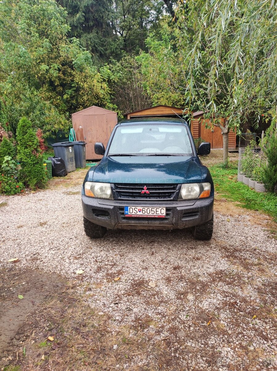 Mitsubishi pajero 3