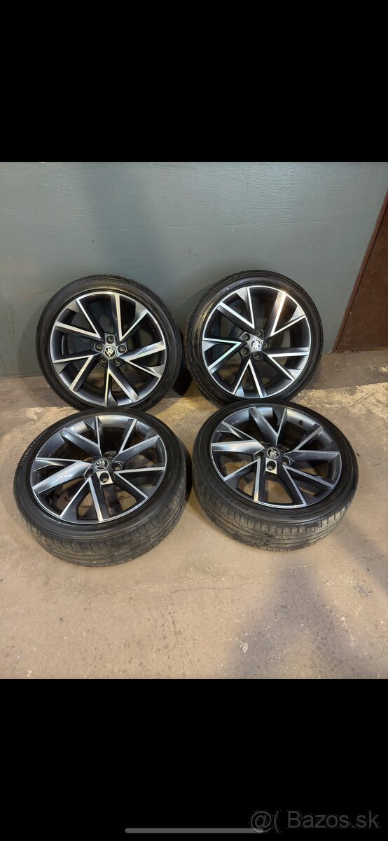 Predam Skoda Vega 5x112 R19 235/40r19 letné