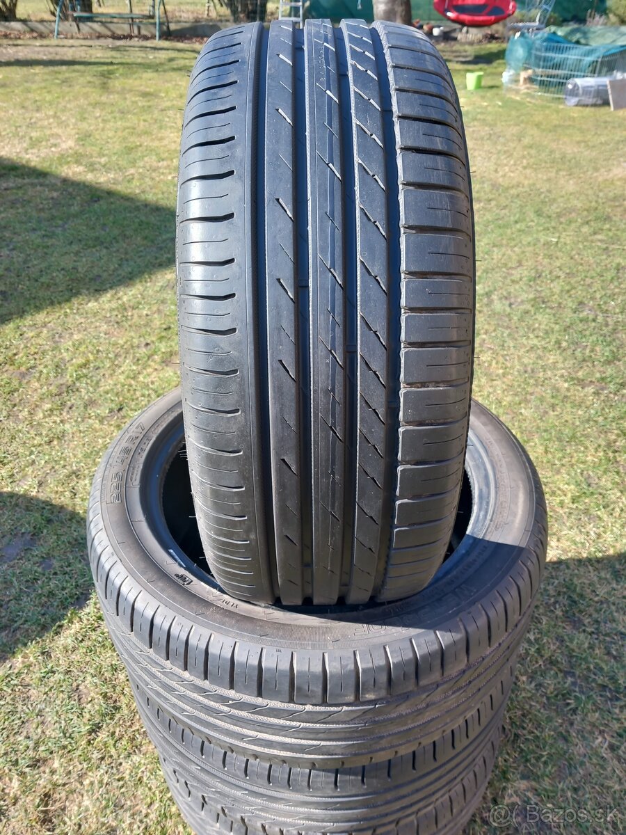 225/45 r17 letné pneumatiky 4kusy