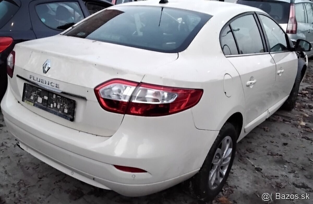 RENAULT FLUENCE 1.6 2015 predám DVERE,  PREVODOVKA 5 RÝCHLOS