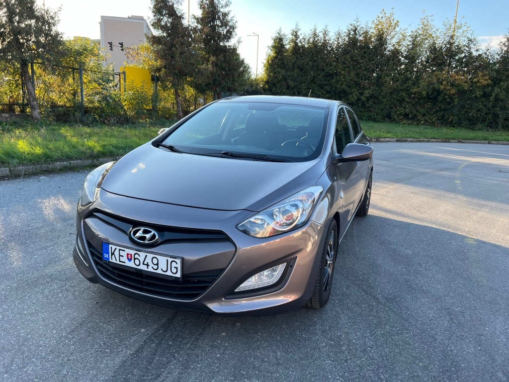 Hyundai i30 1.6 CRDi DOHC 16V Comfort