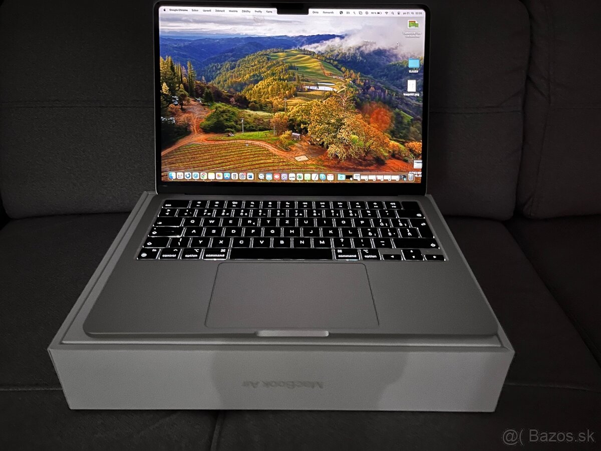 MacBook air m2 13,6