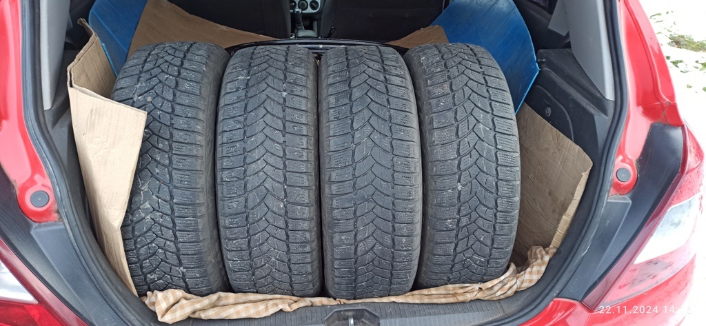 Zimné gumy FIRESTONE 185/60 R15