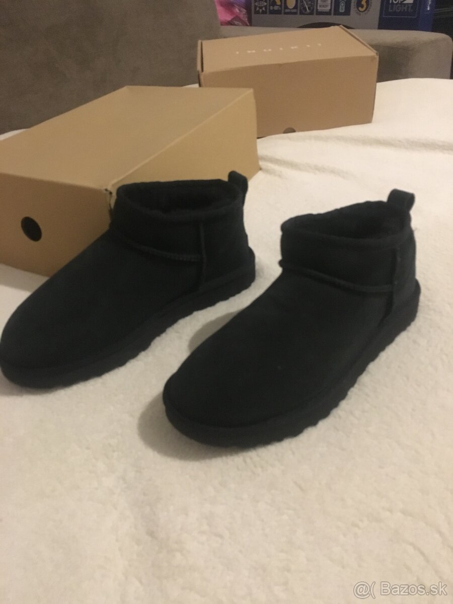 UGG ultra mini classic