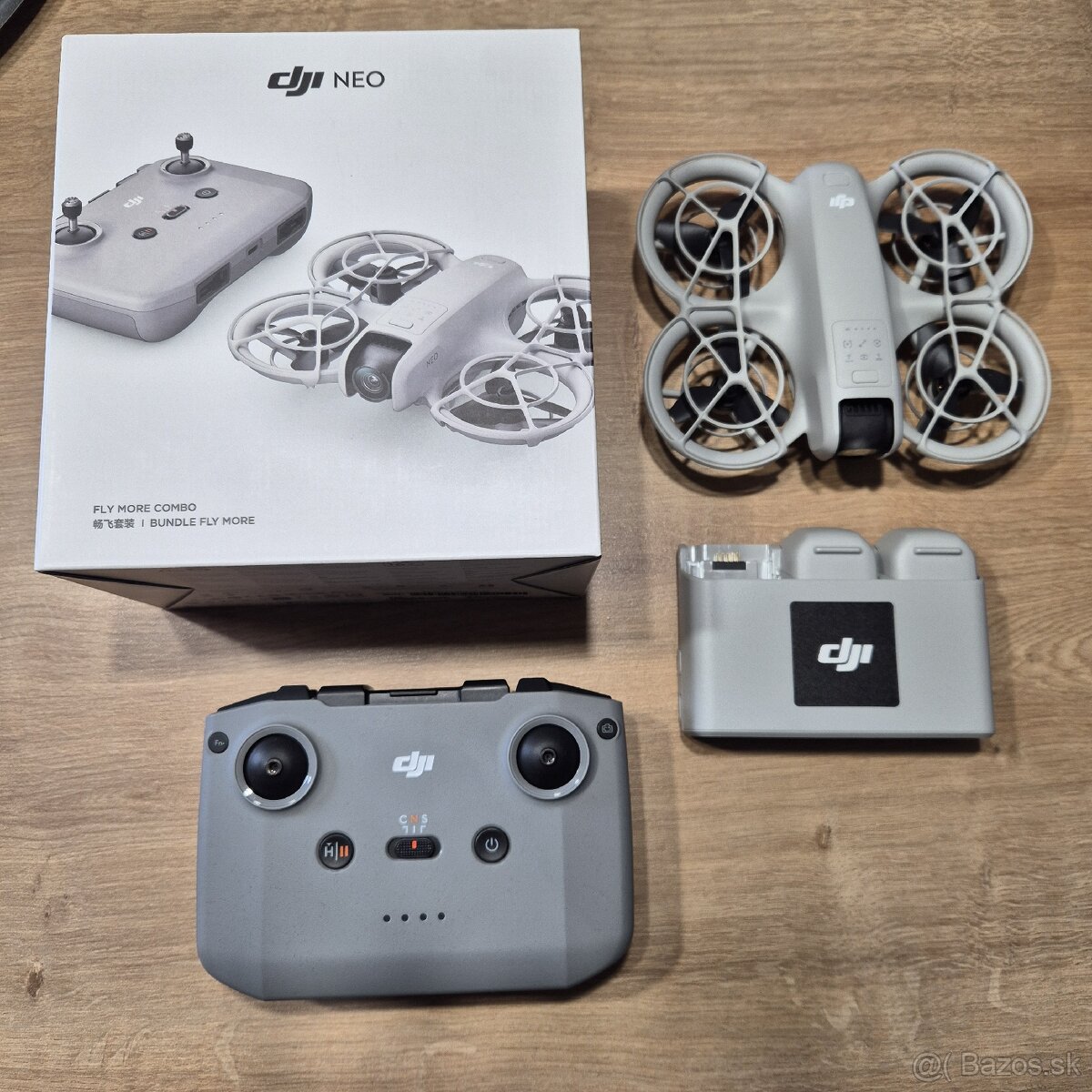 DJI Neo Dron