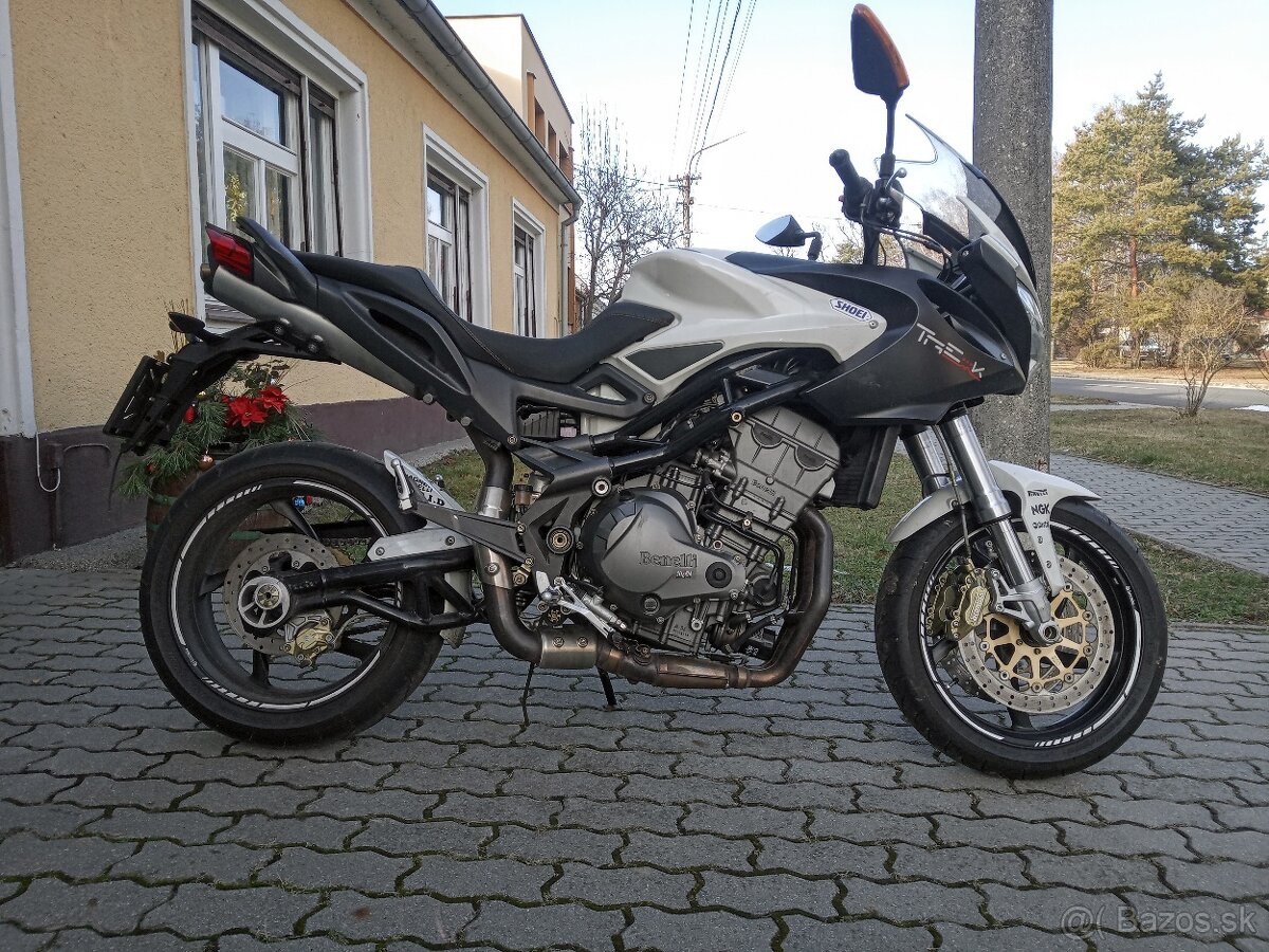 BENELLI TREEK 899