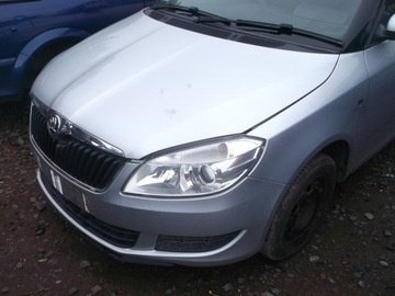 Rozpredam Skoda Fabia 2 Facelift 1,2htp farba strieborna,