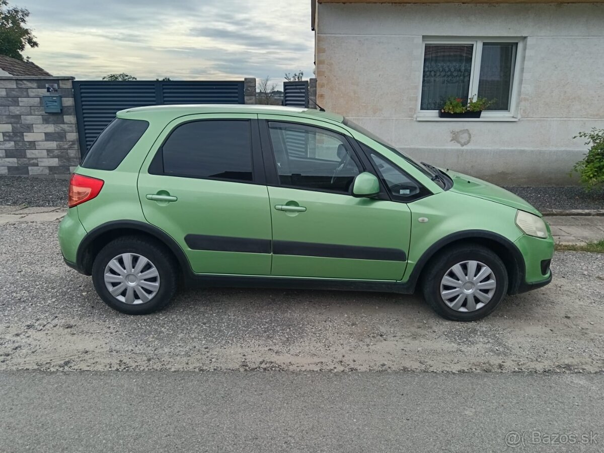 Suzuki SX4