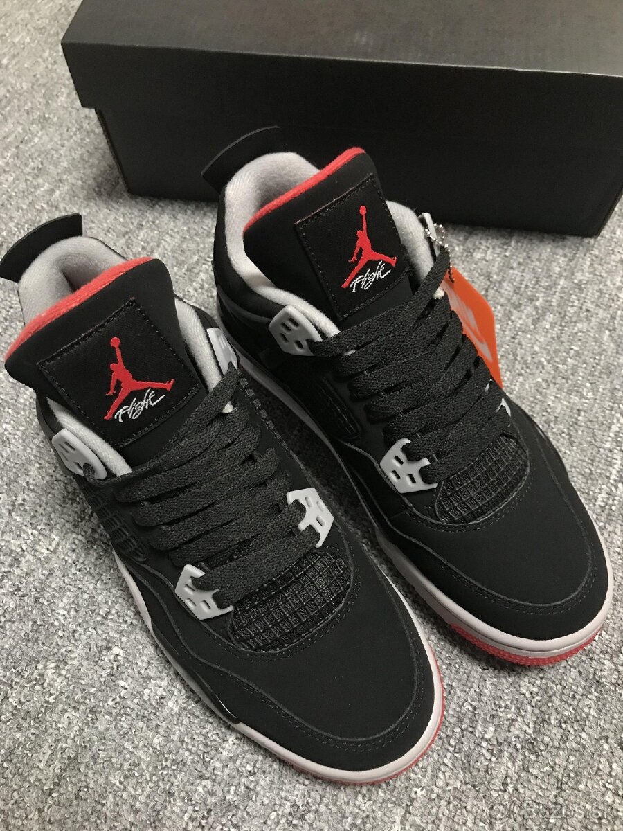 Jordan 4 Retro Bred