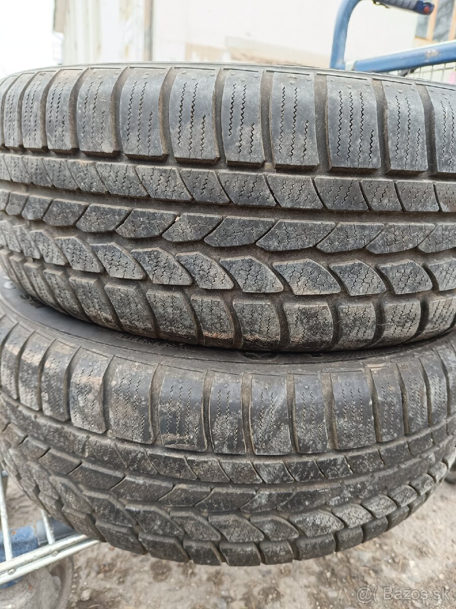 Zimné pneumatiky Continental 215/60R17 -2ks, 7mm