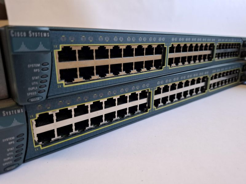 Switche Cisco  WS-C3560G-48TS-S, C3550-48-SMI, WS-C2960-24TT