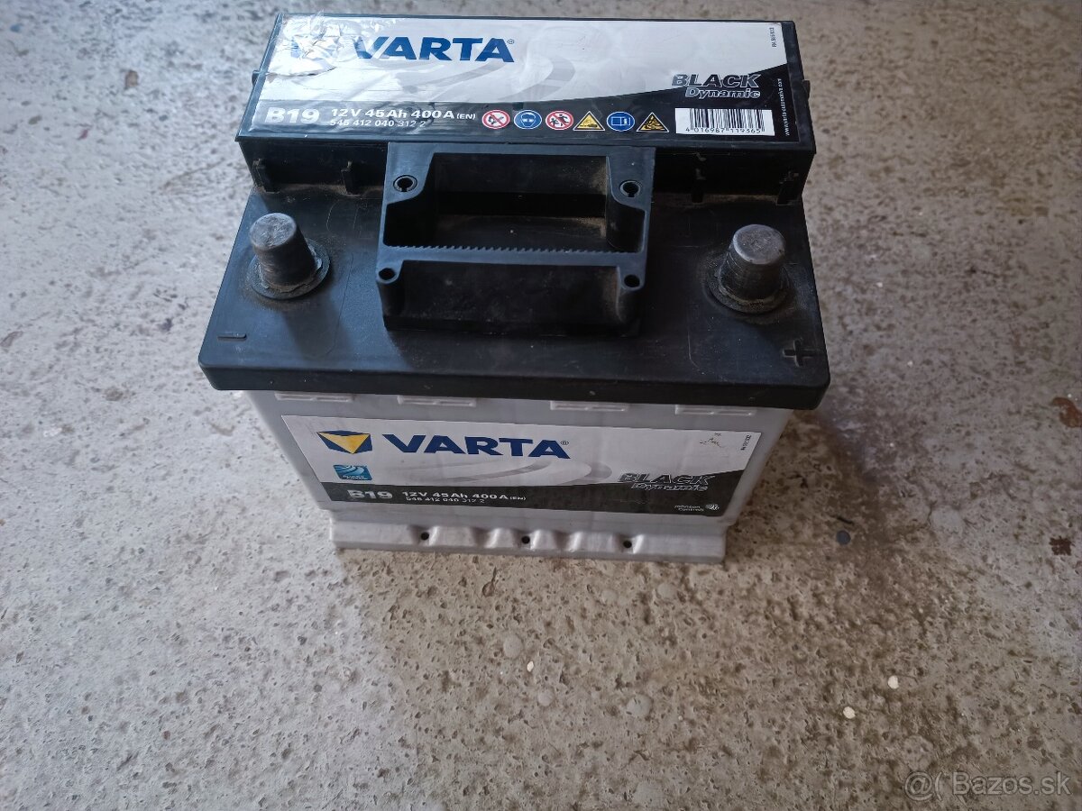 Predám autobatériu Varta 12V 45 Ah 400A.