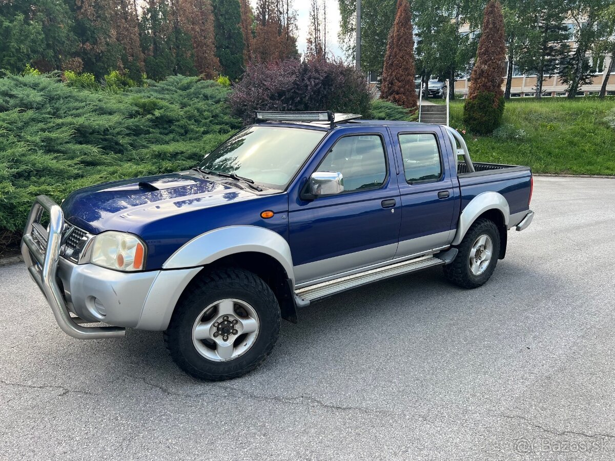 Nissan Navara D22