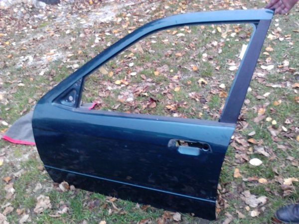 bmw e36 sedan a touring DVERE L+P, Predne, zadne