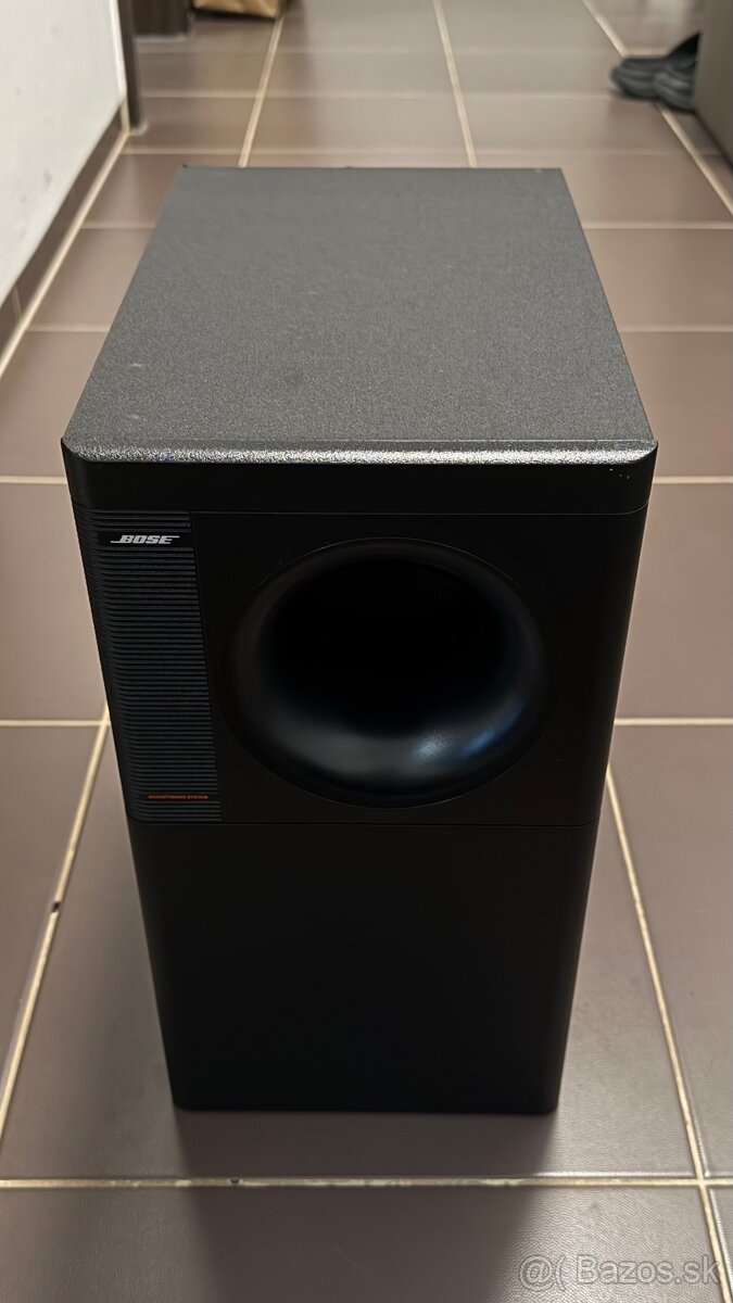 Bose FreeSpace 3 Series I Acoustimass bass module - Čierna