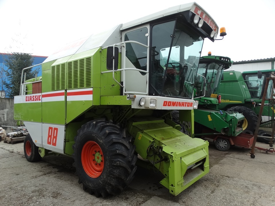 Claas Dominator 88 Classic