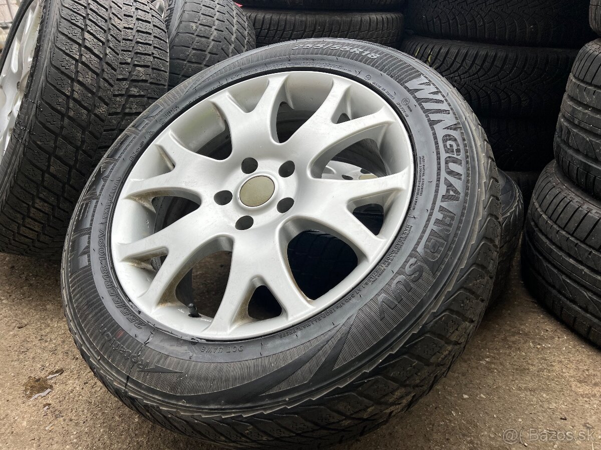 5x120 R18 255/55 Nexen