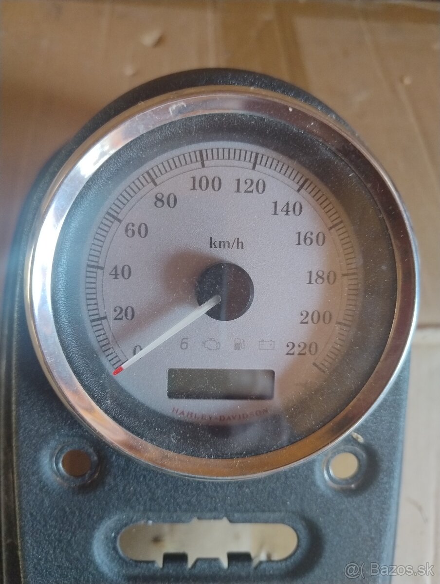 HARLEY DAVIDSON  TACHOMETER DYNA