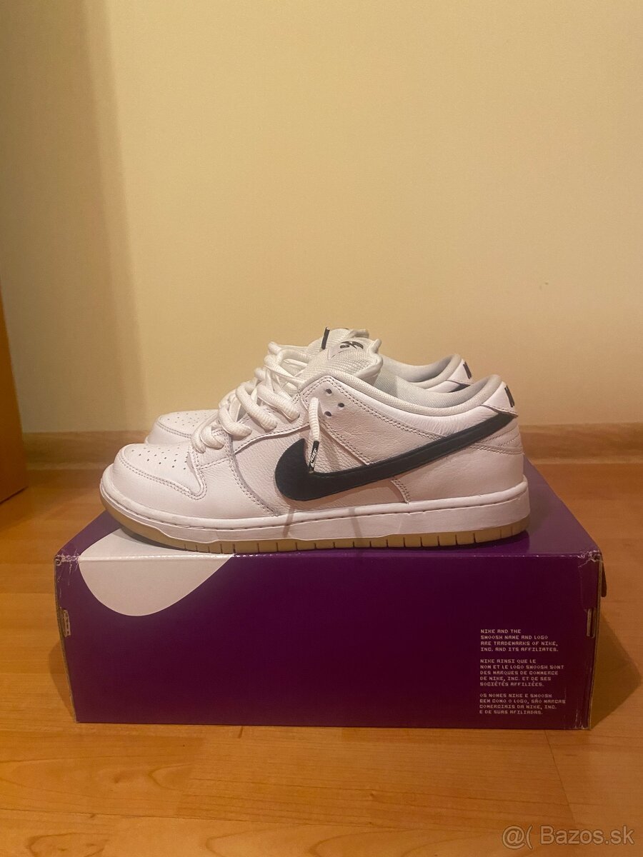 Nike SB dunk low white gum