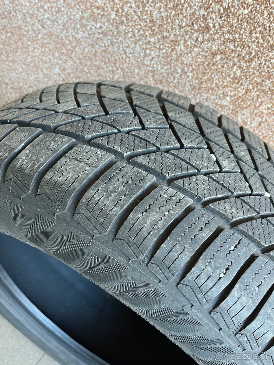 Predam 2 roky jazdene zimne pneu (3 ks 225/ 55 R17)